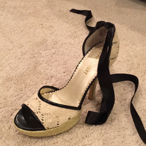 Colin Stuart Size 9 Black Wrap Lace-Up High Heels - Picture 3 of 3